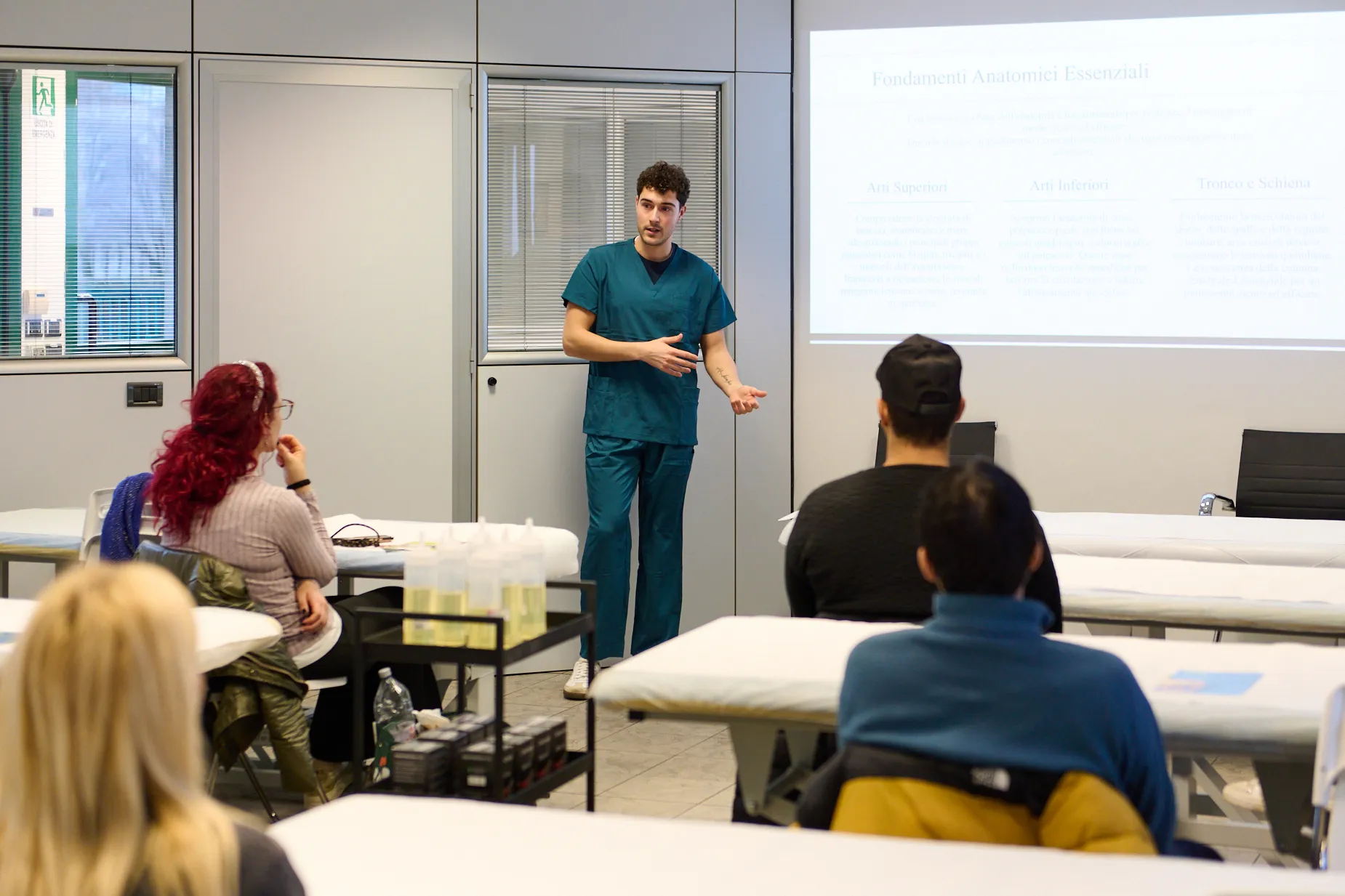 Lezione teorica del corso MCB presso Istituti Sanitari